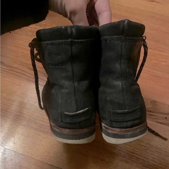 SOREL Womens Black Ankle Boots Sz 8 Alpine Sneakchic Lace Up Waterproof EUC - Picture 4 of 7